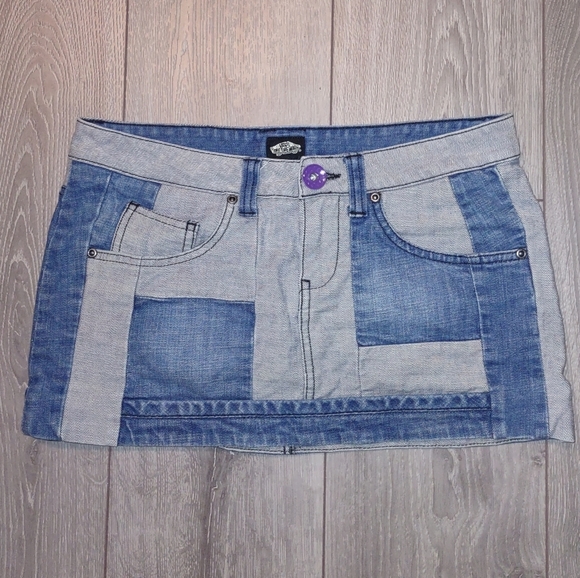 Vans denim mini skirt - Picture 1 of 3